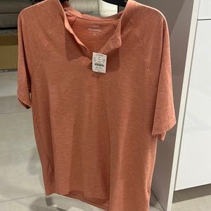 J Crew Men’s performance orange Henley buttoned short sleeve